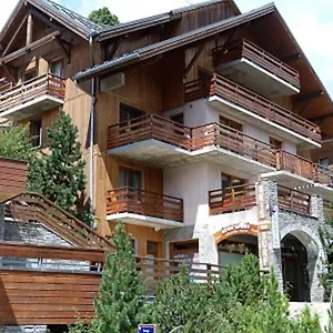 les-balcons-de-vaujany.hotels-rhonealpes.com/